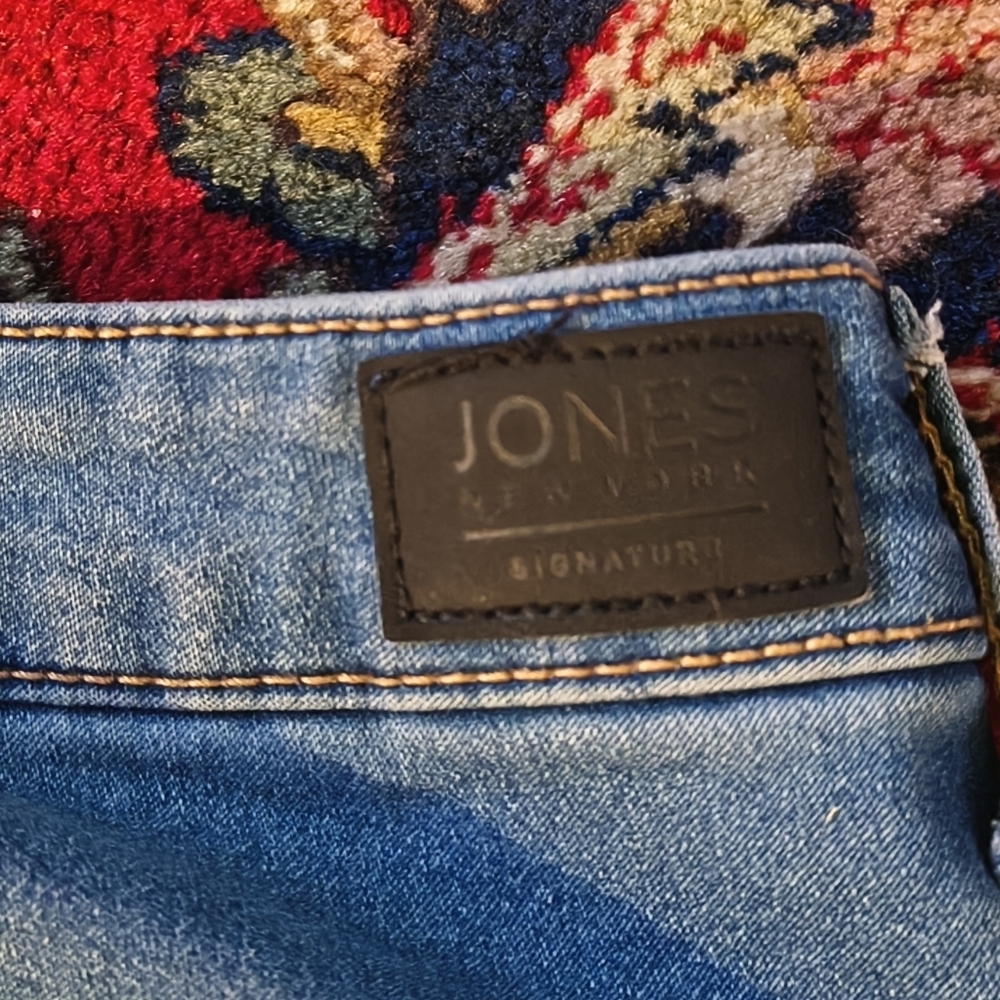 Jones New York Madison Pencil Skirt - Picture 3 of 5
